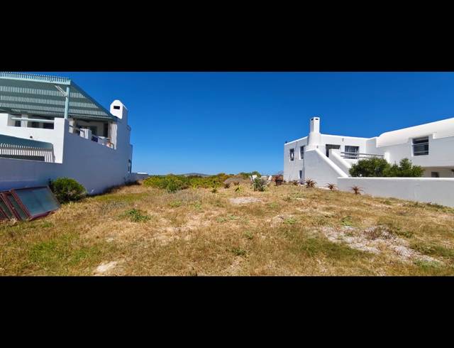 363M² VACANT LAND FOR SALE IN PARADISE BEACH
